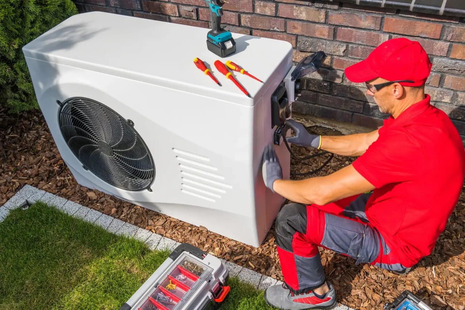 commercial heat pump installers, commercial air-source heat pump array